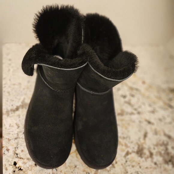 Ugg Mini Bailey - Picture 1 of 6